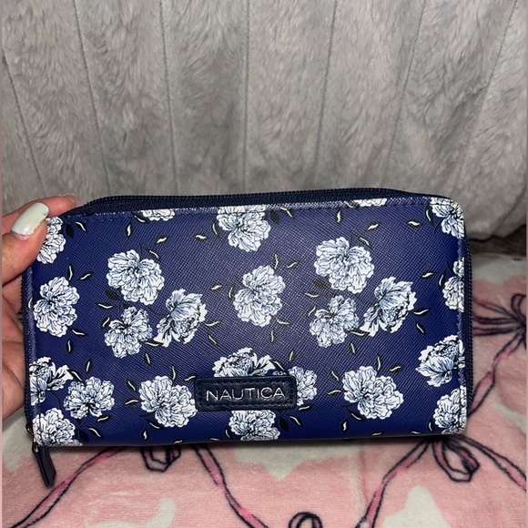 Nautica Handbags - Nautica Navy Floral Women's Wallet